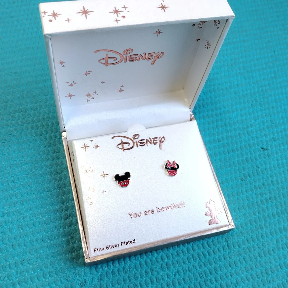 NEW Disney Minnie Mouse Girls Fine Silver Plated Brass Stud Earrings